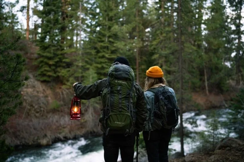 LED LANTERN - 9 IN